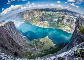 10 آبدره زیبا در اطراف زمین