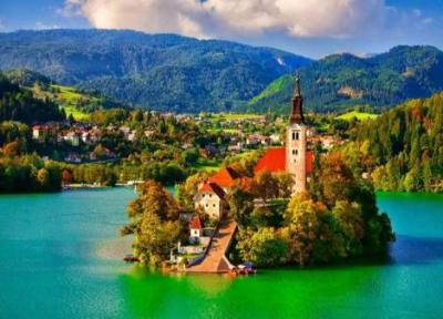 نگاهی به دریاچه زیبای بلد در کشور اسلوونی